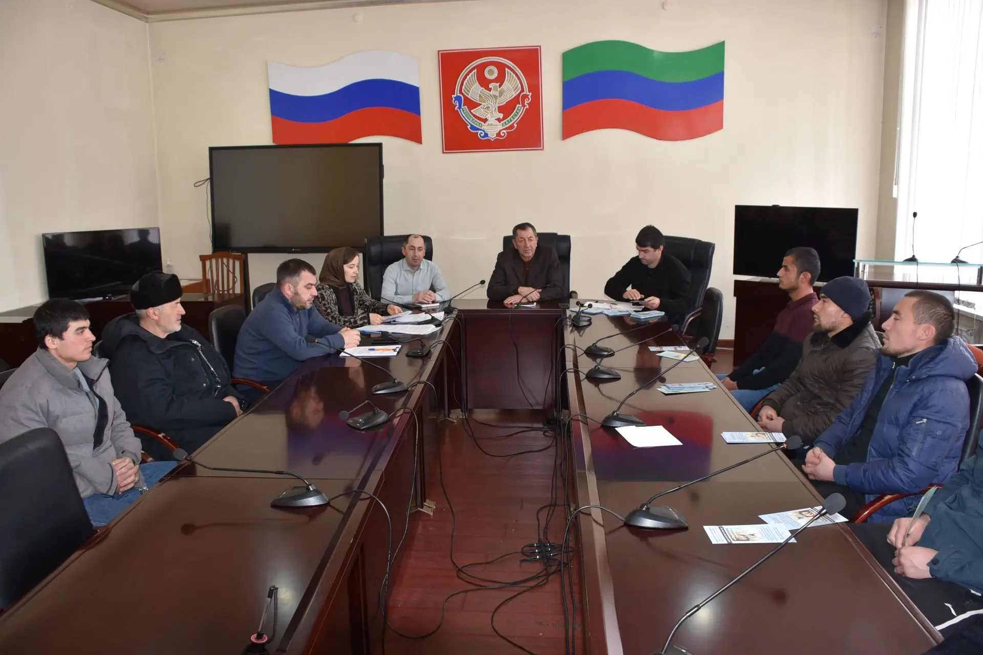 В Акушинском районе прошла встреча с 20 иностранными гражданами по вопросам миграционного законодательства и социальной адаптации